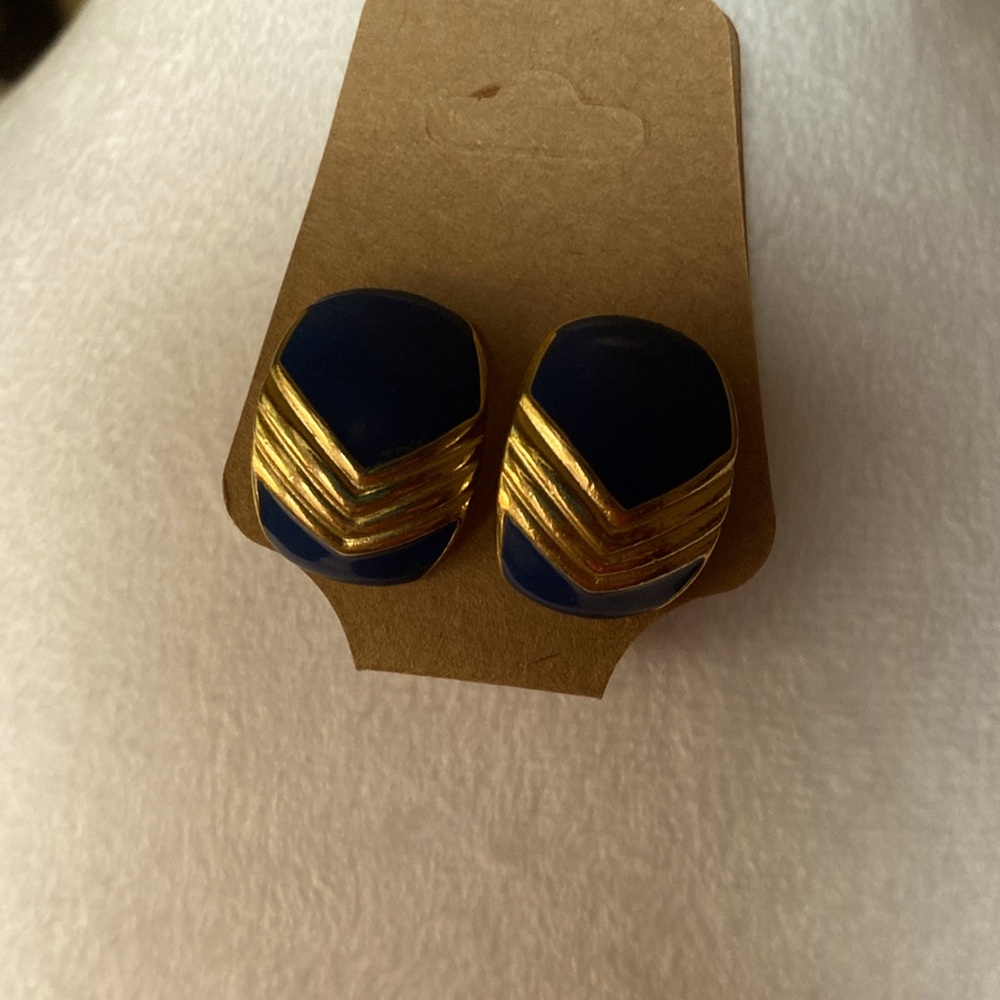 Vintage 1980’s Navy Blue Enamel/Gold Tone Post Style Pierced Earrings